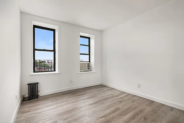 Rented by Compass | media 2