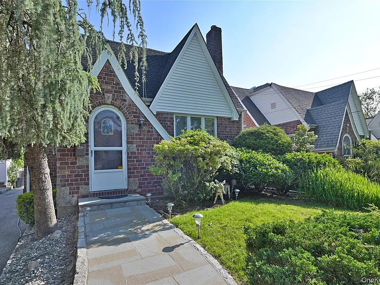 24948 Rushmore Ter — Photo 3