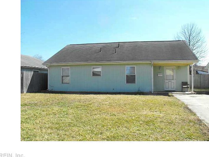 1st image of 3529 Dandelion Cres