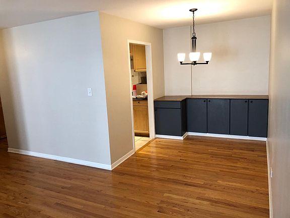 3rd image of 222 N Marion St APT 1M