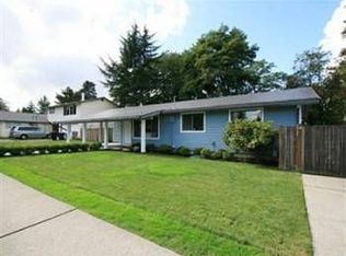 5915 156th Ave NE, Redmond, WA 98052