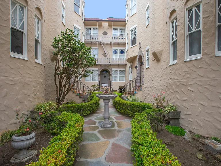 1640 Kirkham St #5 — Photo 15