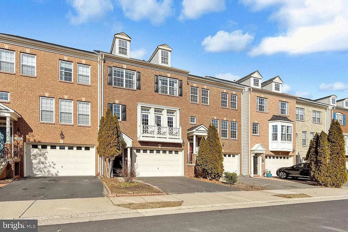 Building Photo - 9782 Corbett Pl