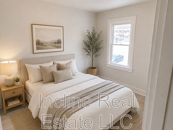 4th image of 376 Ohio Ave