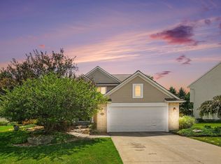 6630 Cannon Farms Dr NE, Rockford, MI 49341