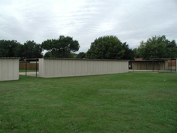 2nd image of 9513 Westpark Dr
