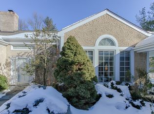 17 Rolling Hill Ct, Madison, NJ 07940