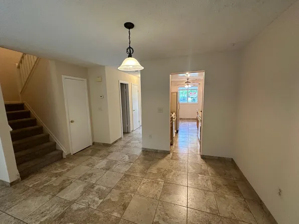 (undisclosed Address), Matawan, NJ 07747