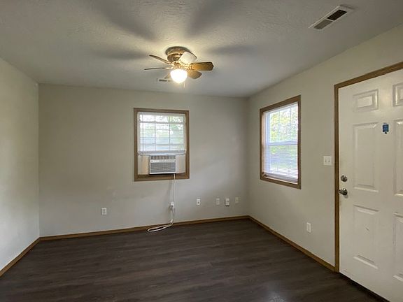 2nd image of 2442 N Kellett Ave