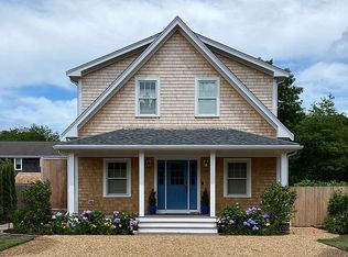 27 Curtis Ln, Edgartown, MA 02539