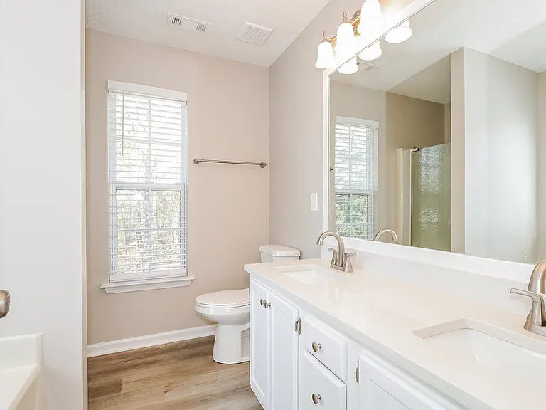 6104 Brick Landing Dr — Photo 13