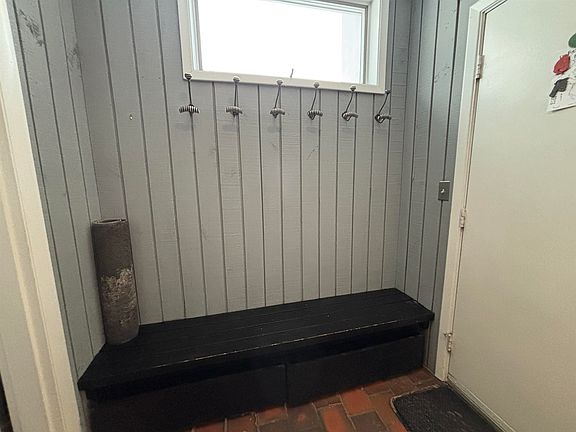 4th image of 28 Tyler Spring Way #19