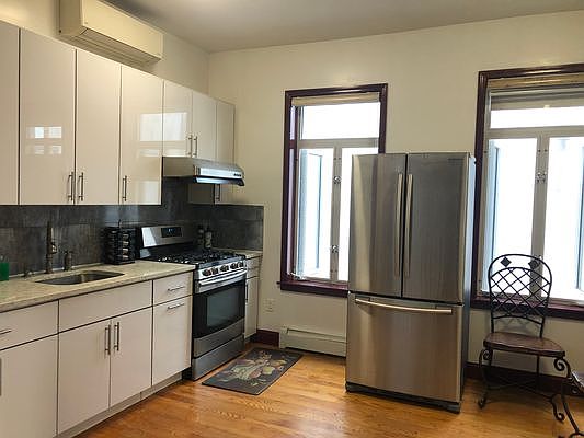 3rd image of 54-39 69th Ln Floor 2