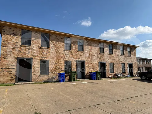 8108 Foxfire Ln Photo 1