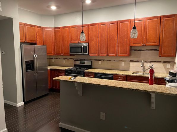 11 Searing Ave FLOOR 1