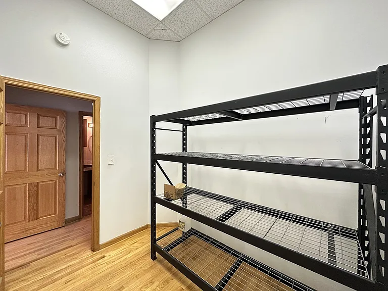2138 W Chicago Ave #EROTS — Photo 11