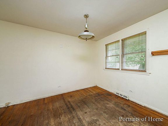 3rd image of 1510 Indian Hill Dr