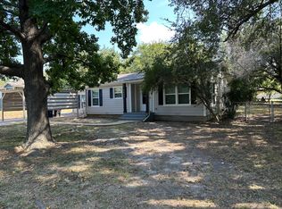 2626 W Johnson St, Denison, TX 75020