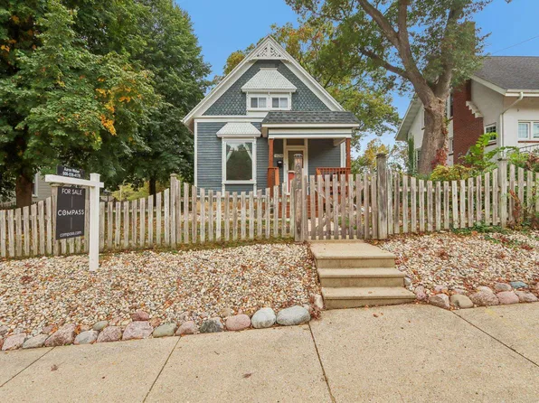 624 S Garfield Ave, Janesville, WI 53545