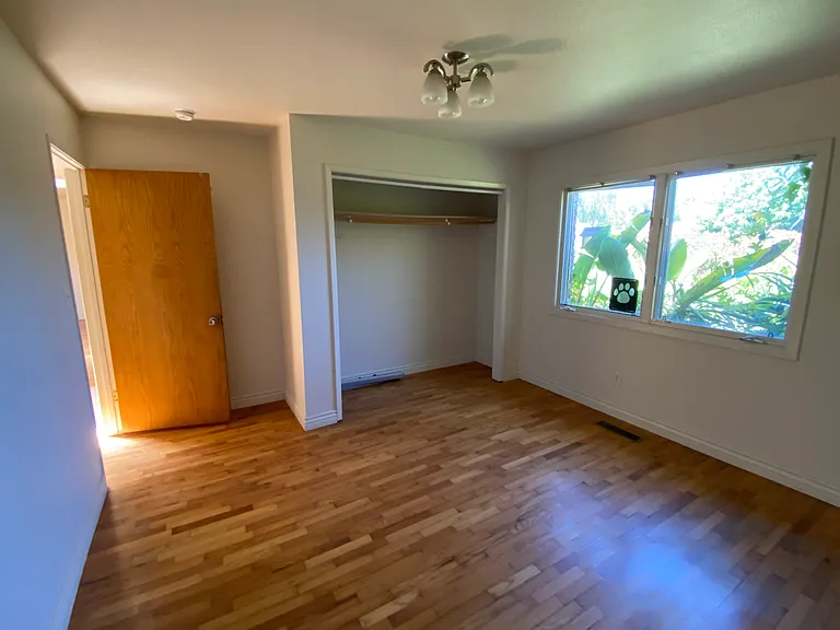 1260 Susan Ln — Photo 6