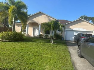 742 SE Brookedge Ave, Pt Saint Lucie, FL 34953