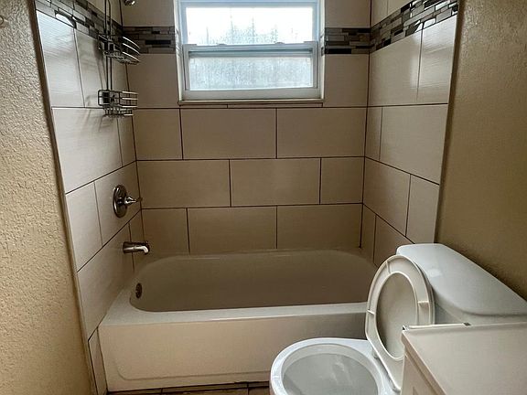 5th image of 10111 N Aster Ave #449150979
