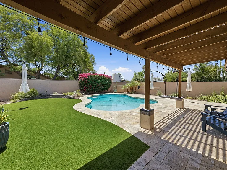 2610 S Fairfield Dr — Photo 43