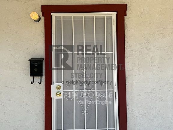 2nd image of 1411 E Routt Ave