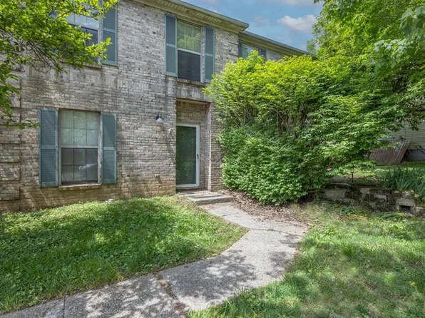 312 Houston Creek Dr, Paris, KY 40361