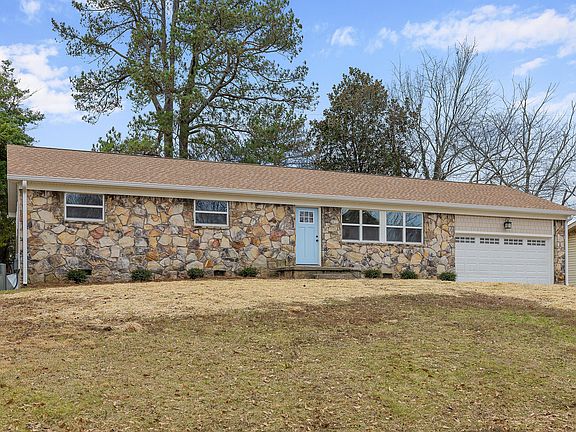 2nd image of 4730 Briarwood Dr