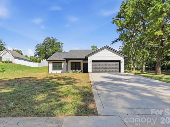 325 N Chapel St, Landis, NC 28088