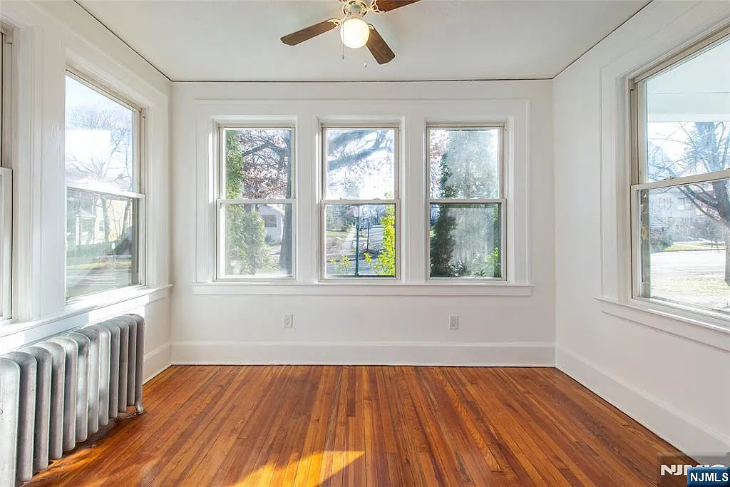 2 bed, 1.0 bath, $2,400 — Photo 4