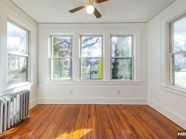 51 Riggs Pl — Photo 4