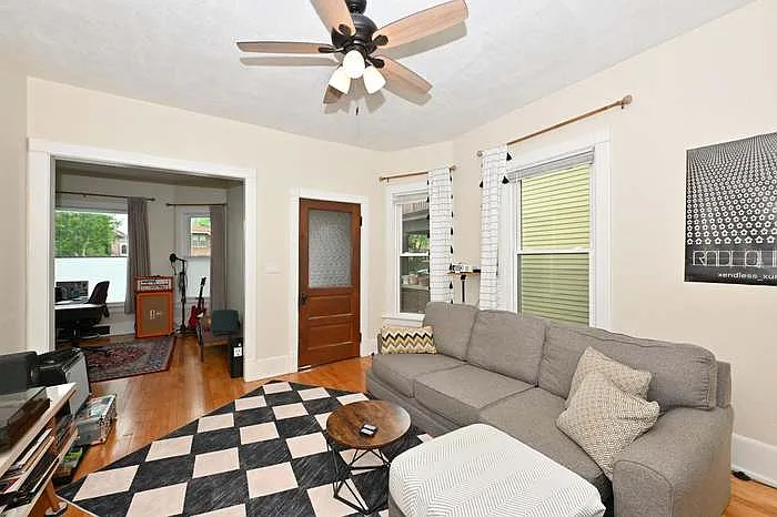 2 bed, 1144 sqft, $1,800 — Photo 4