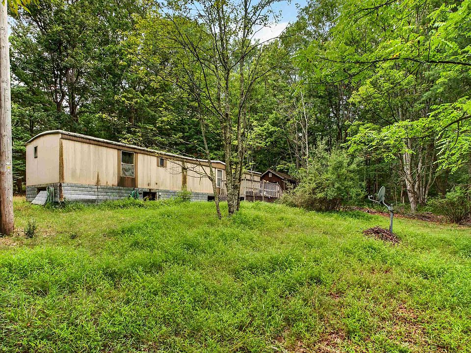 1st image of 28 Christian Ln