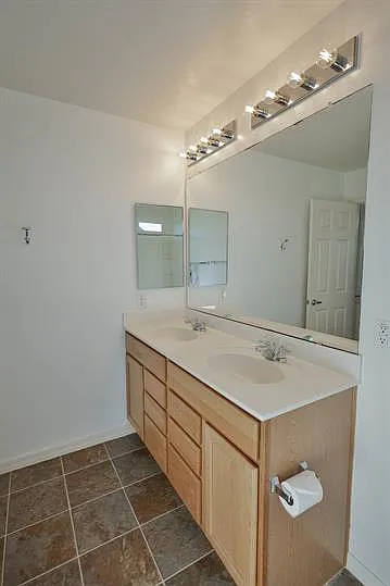 752 W Paseo Celestial — Photo 17