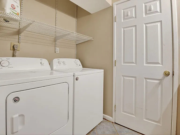11306 Geddys Ct — Photo 17