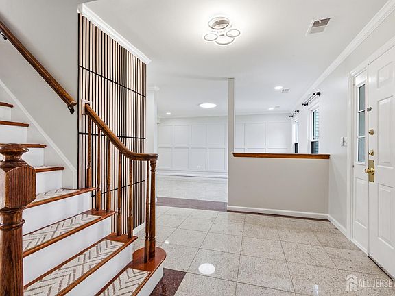 4th image of 3 Karnell Ct