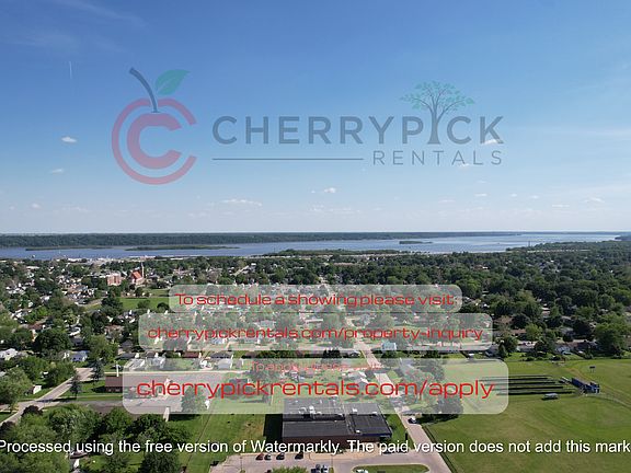 4th image of 2530 Avenue A #9
