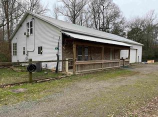 210 Kemp St, Clinton, AR 72031