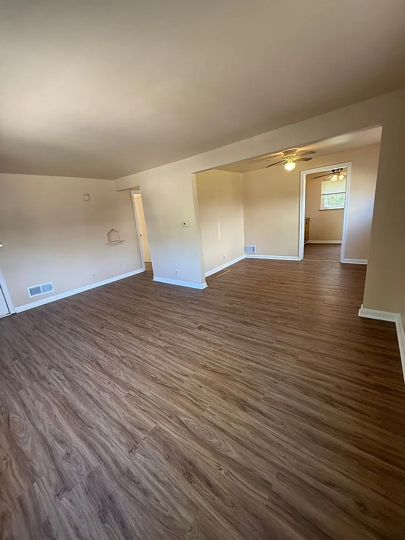 39 Glen Este Pl. — Photo 4