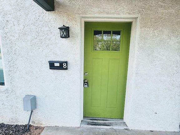 4th image of 646 N 10th Ave #18
