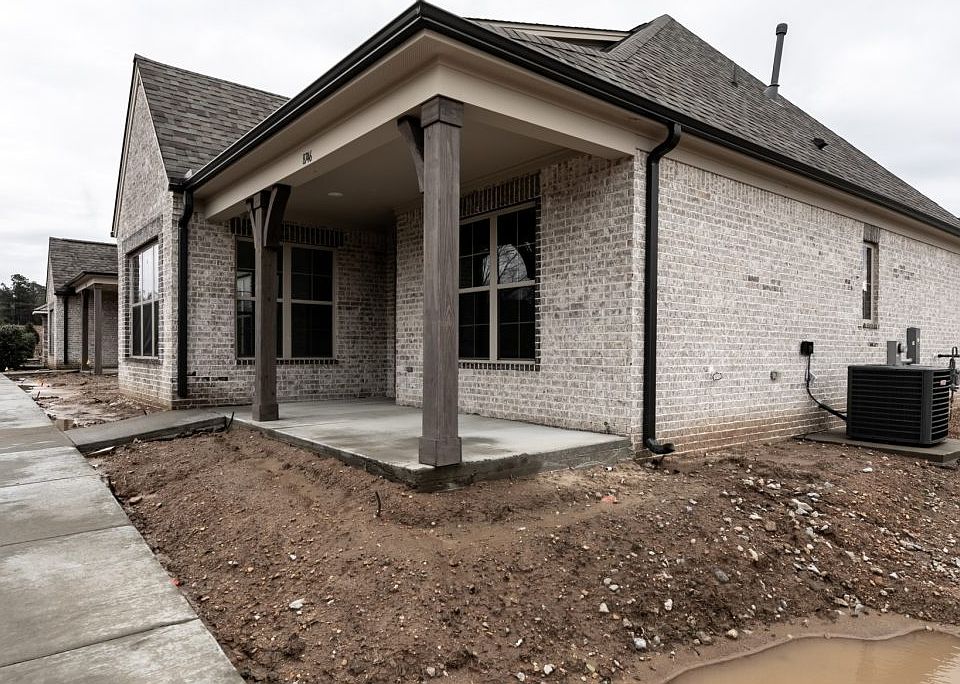 Exterior 1