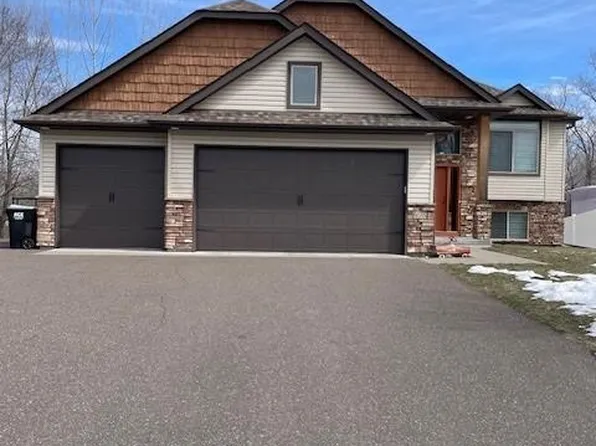 608 10th Ave NE, Isanti, MN 55040