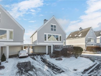 1630 Waters Edge Dr, Pt Clinton, OH, 43452