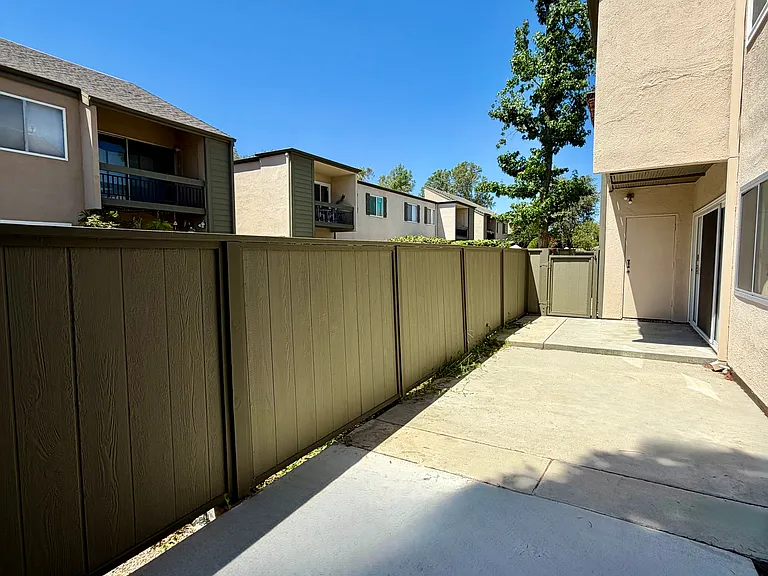 25715 Hogan Dr #B1 — Photo 17