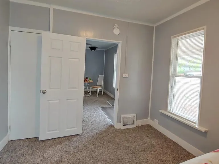 629 E Maple St — Photo 20