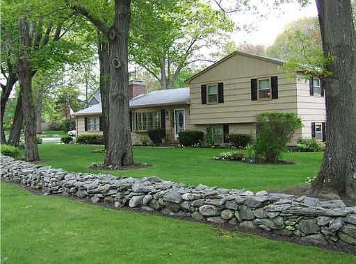 Frontage, Shore Road, rock wall