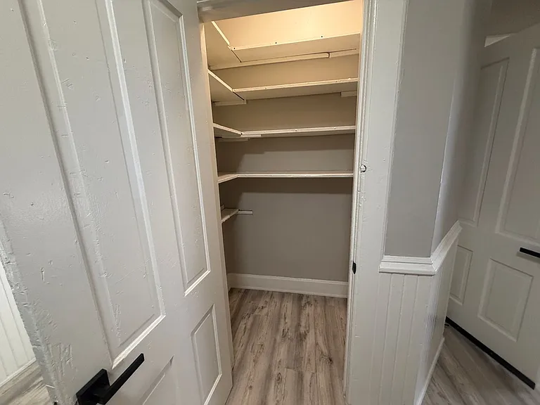 338 W Reservoir Ave 340 — Photo 3