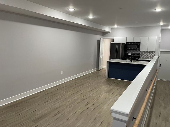 4th image of 3936 Haverford Ave #3